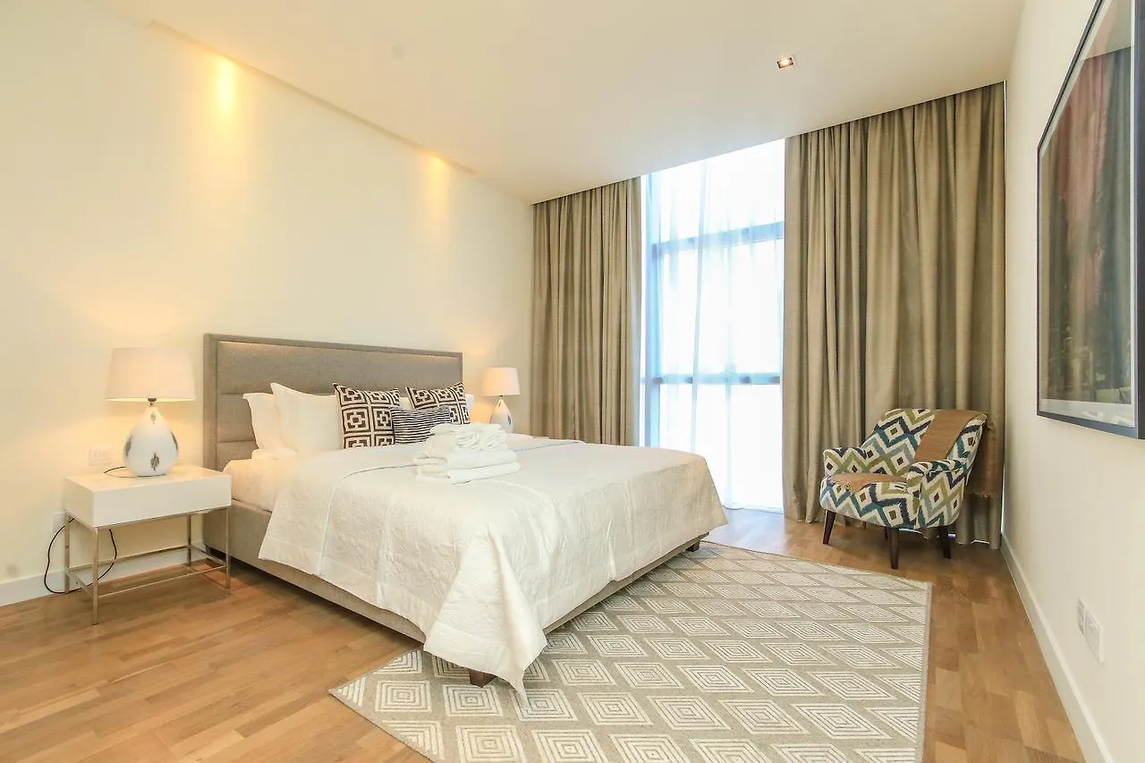 Largest 2Br Family Suite W Maid'S Room, City Walk Dubai Apartment